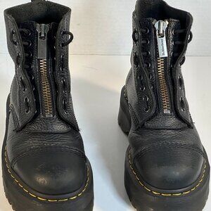 Women's Size 7 Dr Martens boots